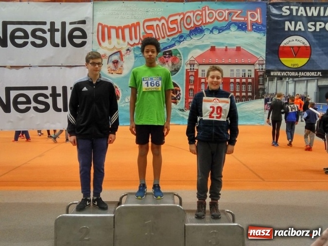 Zdjęcie w galerii na portalu naszraciborz.pl: Lekkoatletyczne halowe mistrzostwa Śląska w ZSOMS wiadomości z regionu