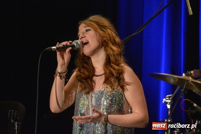 Zdjęcie w galerii na portalu naszraciborz.pl: Dance Away, czyli Carrantuohill, Salake i Krosny na deskach RCK wiadomości z regionu