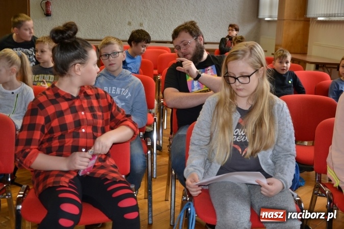 Zdjęcie w galerii na portalu naszraciborz.pl: Fraktale są wśród nas. Kolejny wykład Uniwersytetu Dziecięcego w Krzyżanowicach wiadomości z regionu