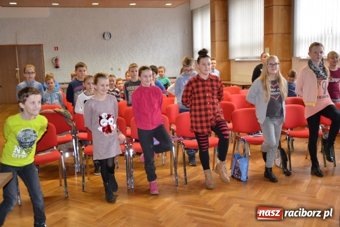 Zdjęcie w galerii na portalu naszraciborz.pl: Fraktale są wśród nas. Kolejny wykład Uniwersytetu Dziecięcego w Krzyżanowicach wiadomości z regionu