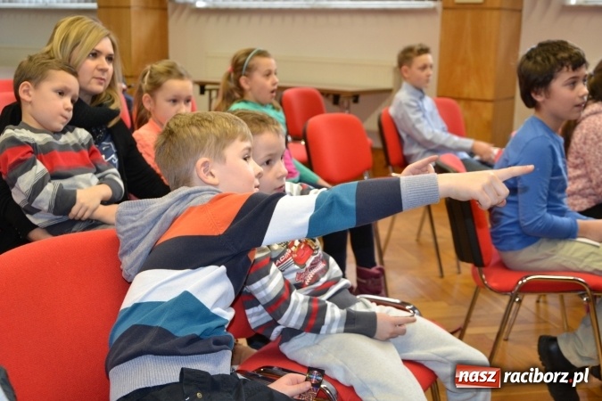 Zdjęcie w galerii na portalu naszraciborz.pl: Fraktale są wśród nas. Kolejny wykład Uniwersytetu Dziecięcego w Krzyżanowicach wiadomości z regionu