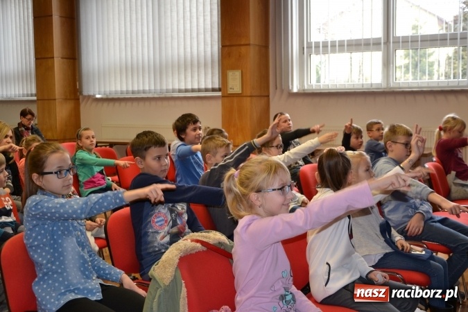 Zdjęcie w galerii na portalu naszraciborz.pl: Fraktale są wśród nas. Kolejny wykład Uniwersytetu Dziecięcego w Krzyżanowicach wiadomości z regionu