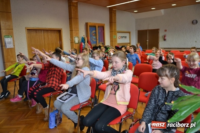 Zdjęcie w galerii na portalu naszraciborz.pl: Fraktale są wśród nas. Kolejny wykład Uniwersytetu Dziecięcego w Krzyżanowicach wiadomości z regionu