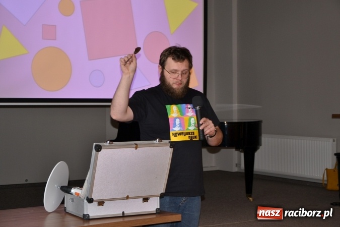 Zdjęcie w galerii na portalu naszraciborz.pl: Fraktale są wśród nas. Kolejny wykład Uniwersytetu Dziecięcego w Krzyżanowicach wiadomości z regionu