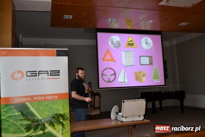 Zdjęcie w galerii na portalu naszraciborz.pl: Fraktale są wśród nas. Kolejny wykład Uniwersytetu Dziecięcego w Krzyżanowicach wiadomości z regionu