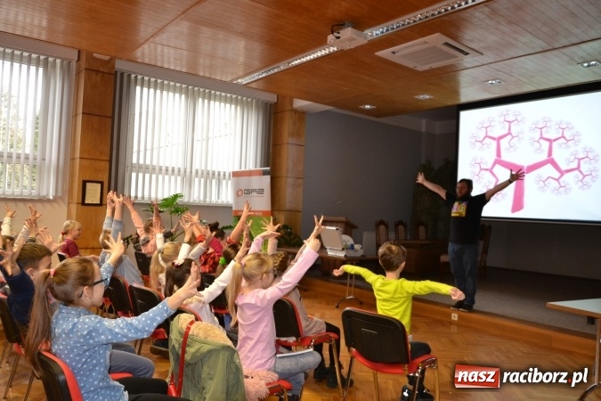 Zdjęcie w galerii na portalu naszraciborz.pl: Fraktale są wśród nas. Kolejny wykład Uniwersytetu Dziecięcego w Krzyżanowicach wiadomości z regionu