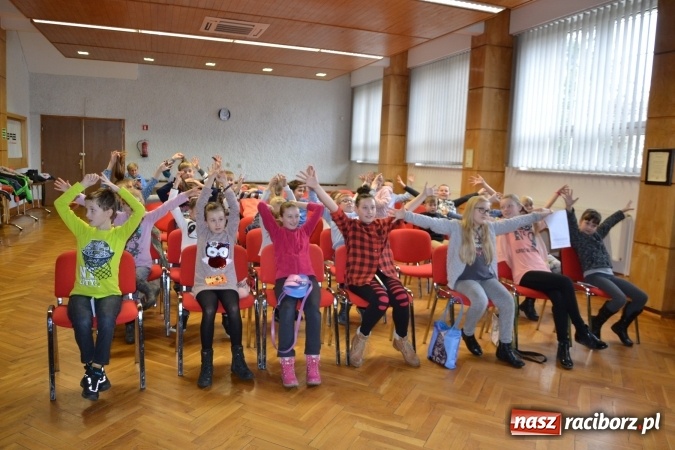 Zdjęcie w galerii na portalu naszraciborz.pl: Fraktale są wśród nas. Kolejny wykład Uniwersytetu Dziecięcego w Krzyżanowicach wiadomości z regionu