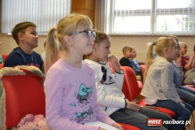 Zdjęcie w galerii na portalu naszraciborz.pl: Fraktale są wśród nas. Kolejny wykład Uniwersytetu Dziecięcego w Krzyżanowicach wiadomości z regionu