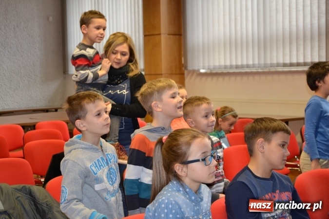 Zdjęcie w galerii na portalu naszraciborz.pl: Fraktale są wśród nas. Kolejny wykład Uniwersytetu Dziecięcego w Krzyżanowicach wiadomości z regionu