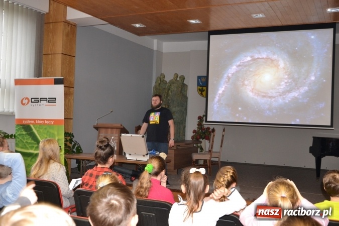 Zdjęcie w galerii na portalu naszraciborz.pl: Fraktale są wśród nas. Kolejny wykład Uniwersytetu Dziecięcego w Krzyżanowicach wiadomości z regionu