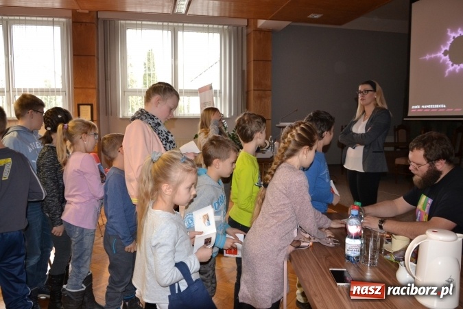 Zdjęcie w galerii na portalu naszraciborz.pl: Fraktale są wśród nas. Kolejny wykład Uniwersytetu Dziecięcego w Krzyżanowicach wiadomości z regionu