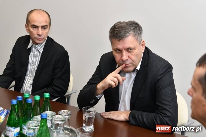 Zdjęcie w galerii na portalu naszraciborz.pl: Były wicepremier gościem w Eko-Oknach  wiadomości z regionu