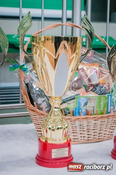 Zdjęcie w galerii na portalu naszraciborz.pl: Turniej Skata o Puchar Prezydenta Raciborza w Arenie Rafako wiadomości z regionu