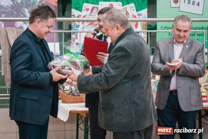 Zdjęcie w galerii na portalu naszraciborz.pl: Turniej Skata o Puchar Prezydenta Raciborza w Arenie Rafako wiadomości z regionu