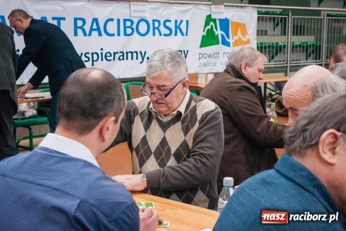 Zdjęcie w galerii na portalu naszraciborz.pl: Turniej Skata o Puchar Prezydenta Raciborza w Arenie Rafako wiadomości z regionu