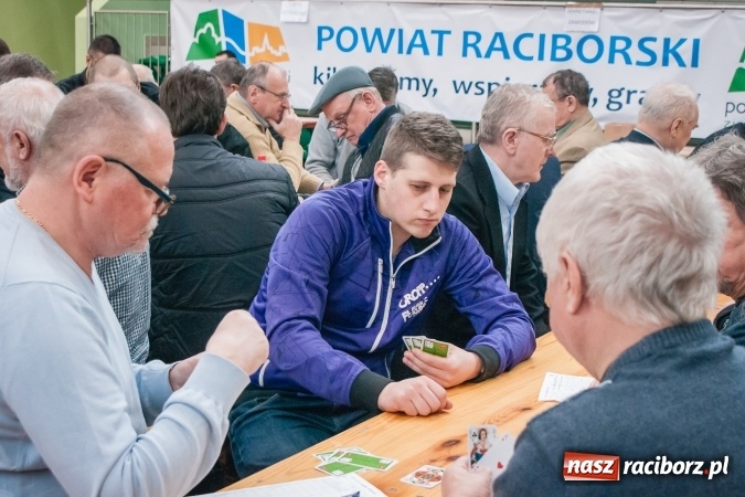 Zdjęcie w galerii na portalu naszraciborz.pl: Turniej Skata o Puchar Prezydenta Raciborza w Arenie Rafako wiadomości z regionu