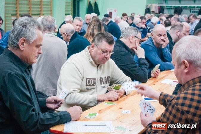 Zdjęcie w galerii na portalu naszraciborz.pl: Turniej Skata o Puchar Prezydenta Raciborza w Arenie Rafako wiadomości z regionu