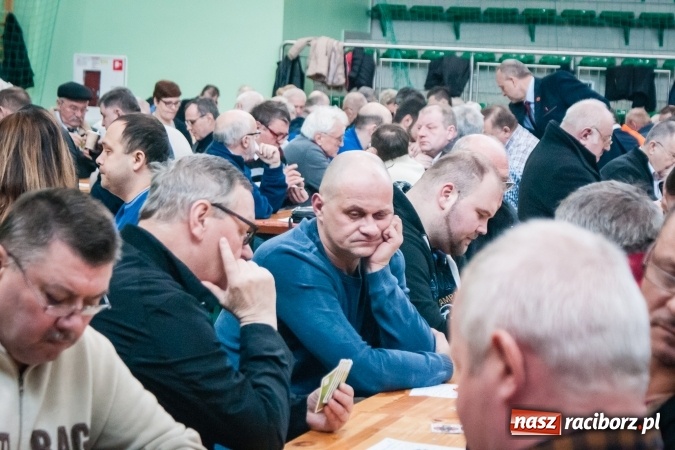 Zdjęcie w galerii na portalu naszraciborz.pl: Turniej Skata o Puchar Prezydenta Raciborza w Arenie Rafako wiadomości z regionu