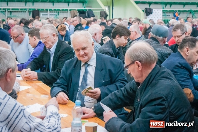 Zdjęcie w galerii na portalu naszraciborz.pl: Turniej Skata o Puchar Prezydenta Raciborza w Arenie Rafako wiadomości z regionu