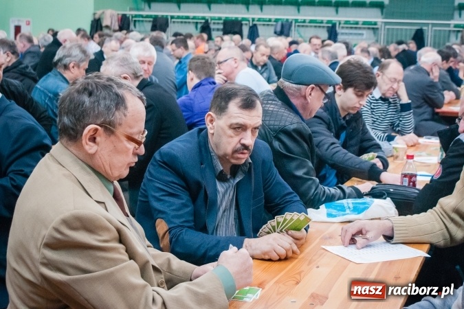 Zdjęcie w galerii na portalu naszraciborz.pl: Turniej Skata o Puchar Prezydenta Raciborza w Arenie Rafako wiadomości z regionu