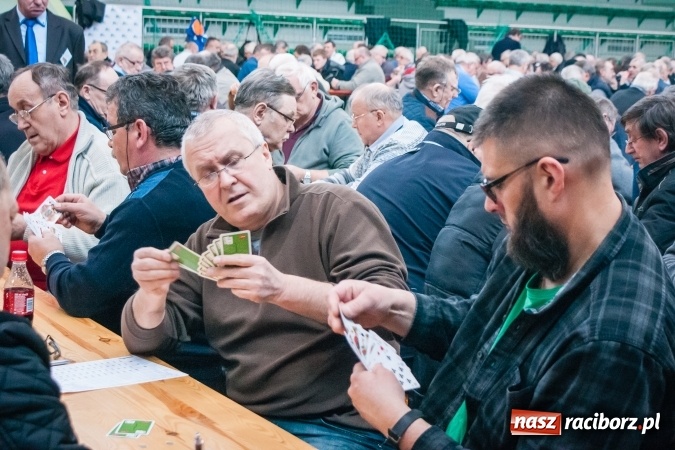 Zdjęcie w galerii na portalu naszraciborz.pl: Turniej Skata o Puchar Prezydenta Raciborza w Arenie Rafako wiadomości z regionu