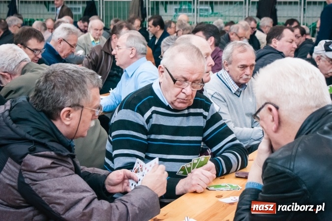 Zdjęcie w galerii na portalu naszraciborz.pl: Turniej Skata o Puchar Prezydenta Raciborza w Arenie Rafako wiadomości z regionu