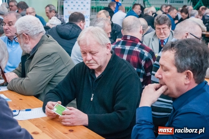 Zdjęcie w galerii na portalu naszraciborz.pl: Turniej Skata o Puchar Prezydenta Raciborza w Arenie Rafako wiadomości z regionu