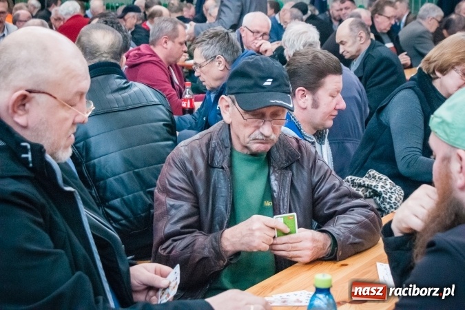 Zdjęcie w galerii na portalu naszraciborz.pl: Turniej Skata o Puchar Prezydenta Raciborza w Arenie Rafako wiadomości z regionu