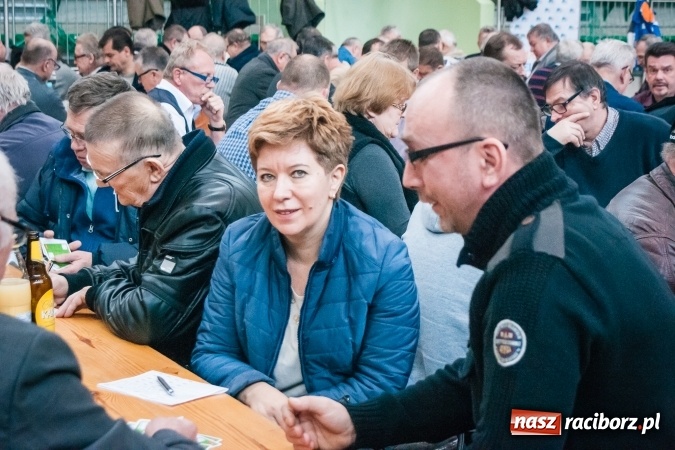 Zdjęcie w galerii na portalu naszraciborz.pl: Turniej Skata o Puchar Prezydenta Raciborza w Arenie Rafako wiadomości z regionu