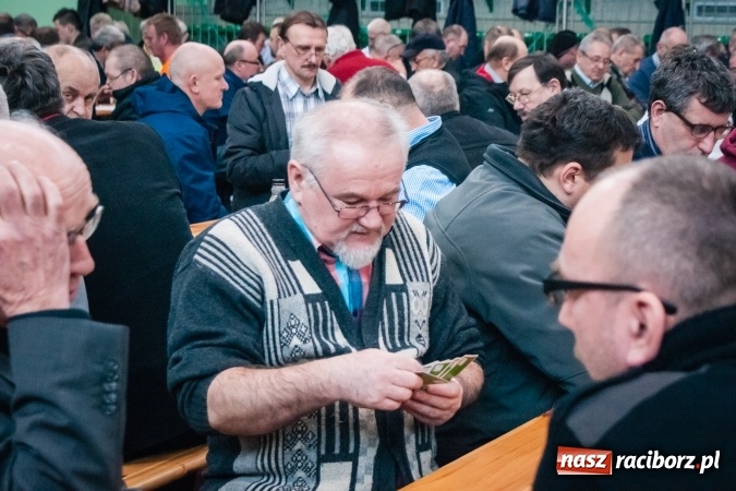 Zdjęcie w galerii na portalu naszraciborz.pl: Turniej Skata o Puchar Prezydenta Raciborza w Arenie Rafako wiadomości z regionu