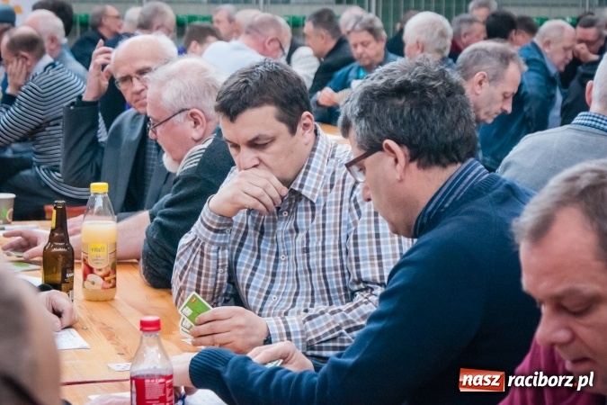Zdjęcie w galerii na portalu naszraciborz.pl: Turniej Skata o Puchar Prezydenta Raciborza w Arenie Rafako wiadomości z regionu