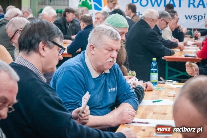 Zdjęcie w galerii na portalu naszraciborz.pl: Turniej Skata o Puchar Prezydenta Raciborza w Arenie Rafako wiadomości z regionu