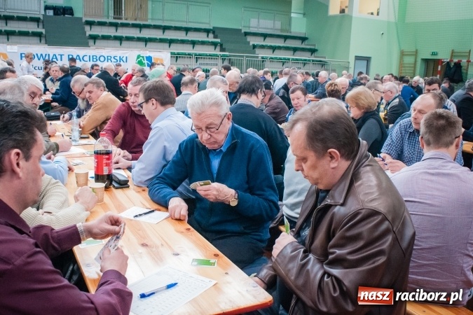 Zdjęcie w galerii na portalu naszraciborz.pl: Turniej Skata o Puchar Prezydenta Raciborza w Arenie Rafako wiadomości z regionu
