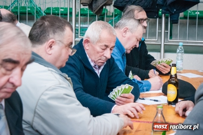 Zdjęcie w galerii na portalu naszraciborz.pl: Turniej Skata o Puchar Prezydenta Raciborza w Arenie Rafako wiadomości z regionu