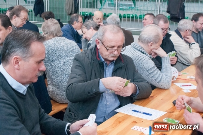 Zdjęcie w galerii na portalu naszraciborz.pl: Turniej Skata o Puchar Prezydenta Raciborza w Arenie Rafako wiadomości z regionu