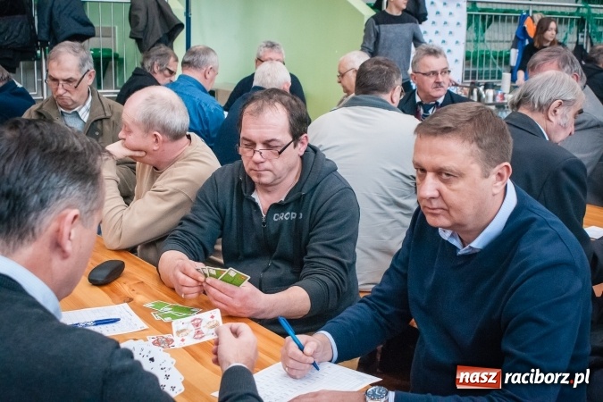 Zdjęcie w galerii na portalu naszraciborz.pl: Turniej Skata o Puchar Prezydenta Raciborza w Arenie Rafako wiadomości z regionu