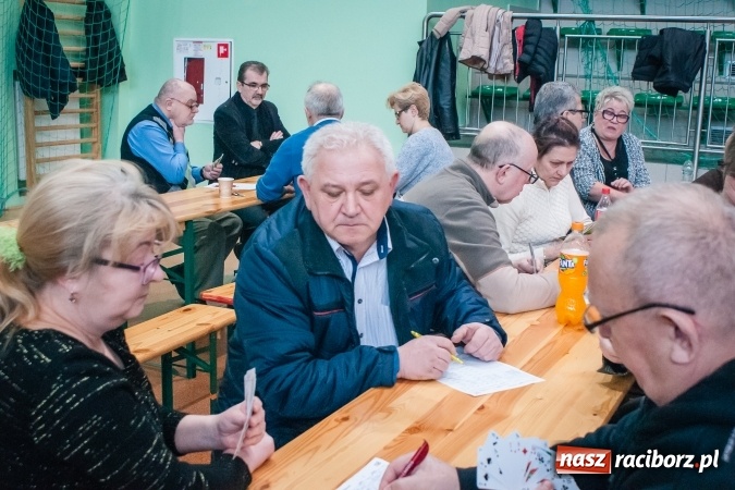 Zdjęcie w galerii na portalu naszraciborz.pl: Turniej Skata o Puchar Prezydenta Raciborza w Arenie Rafako wiadomości z regionu