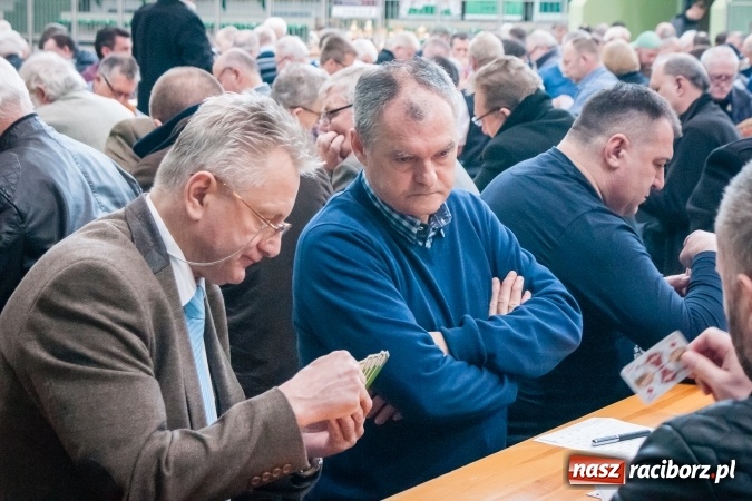 Zdjęcie w galerii na portalu naszraciborz.pl: Turniej Skata o Puchar Prezydenta Raciborza w Arenie Rafako wiadomości z regionu