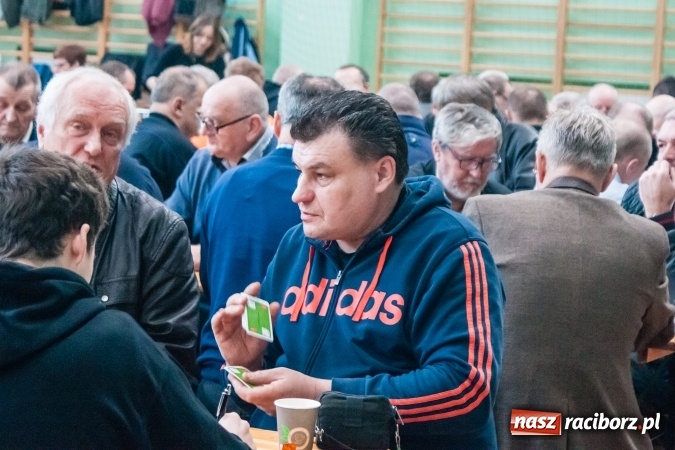 Zdjęcie w galerii na portalu naszraciborz.pl: Turniej Skata o Puchar Prezydenta Raciborza w Arenie Rafako wiadomości z regionu