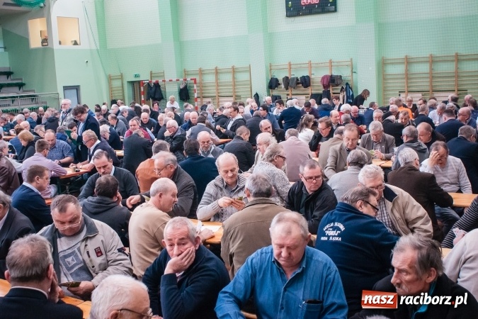 Zdjęcie w galerii na portalu naszraciborz.pl: Turniej Skata o Puchar Prezydenta Raciborza w Arenie Rafako wiadomości z regionu