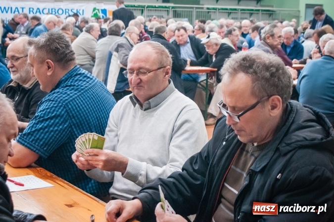 Zdjęcie w galerii na portalu naszraciborz.pl: Turniej Skata o Puchar Prezydenta Raciborza w Arenie Rafako wiadomości z regionu