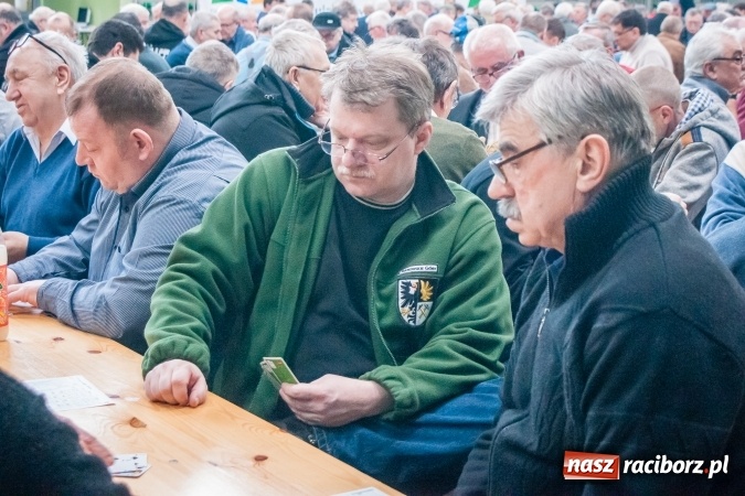Zdjęcie w galerii na portalu naszraciborz.pl: Turniej Skata o Puchar Prezydenta Raciborza w Arenie Rafako wiadomości z regionu