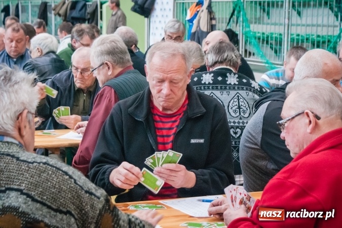 Zdjęcie w galerii na portalu naszraciborz.pl: Turniej Skata o Puchar Prezydenta Raciborza w Arenie Rafako wiadomości z regionu