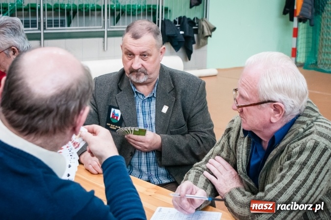 Zdjęcie w galerii na portalu naszraciborz.pl: Turniej Skata o Puchar Prezydenta Raciborza w Arenie Rafako wiadomości z regionu
