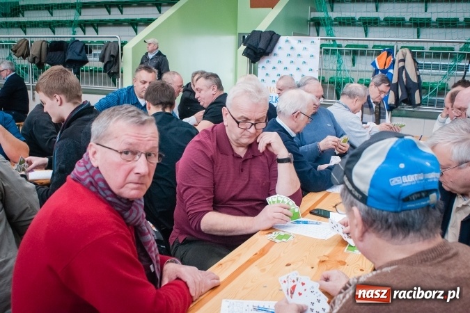 Zdjęcie w galerii na portalu naszraciborz.pl: Turniej Skata o Puchar Prezydenta Raciborza w Arenie Rafako wiadomości z regionu