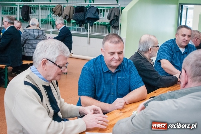 Zdjęcie w galerii na portalu naszraciborz.pl: Turniej Skata o Puchar Prezydenta Raciborza w Arenie Rafako wiadomości z regionu