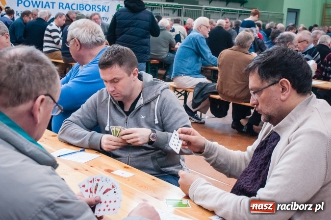 Zdjęcie w galerii na portalu naszraciborz.pl: Turniej Skata o Puchar Prezydenta Raciborza w Arenie Rafako wiadomości z regionu