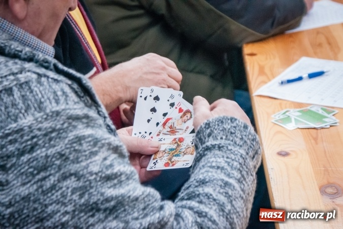 Zdjęcie w galerii na portalu naszraciborz.pl: Turniej Skata o Puchar Prezydenta Raciborza w Arenie Rafako wiadomości z regionu