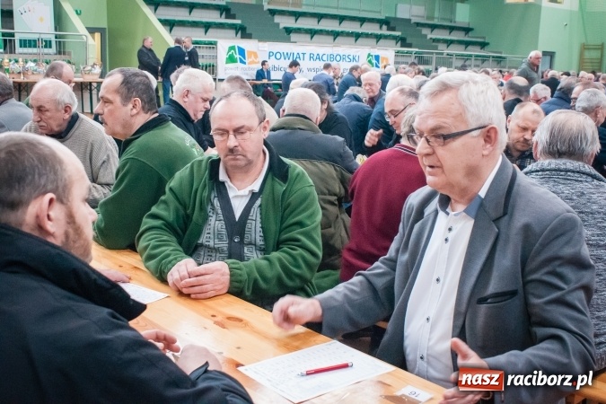 Zdjęcie w galerii na portalu naszraciborz.pl: Turniej Skata o Puchar Prezydenta Raciborza w Arenie Rafako wiadomości z regionu