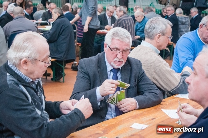 Zdjęcie w galerii na portalu naszraciborz.pl: Turniej Skata o Puchar Prezydenta Raciborza w Arenie Rafako wiadomości z regionu